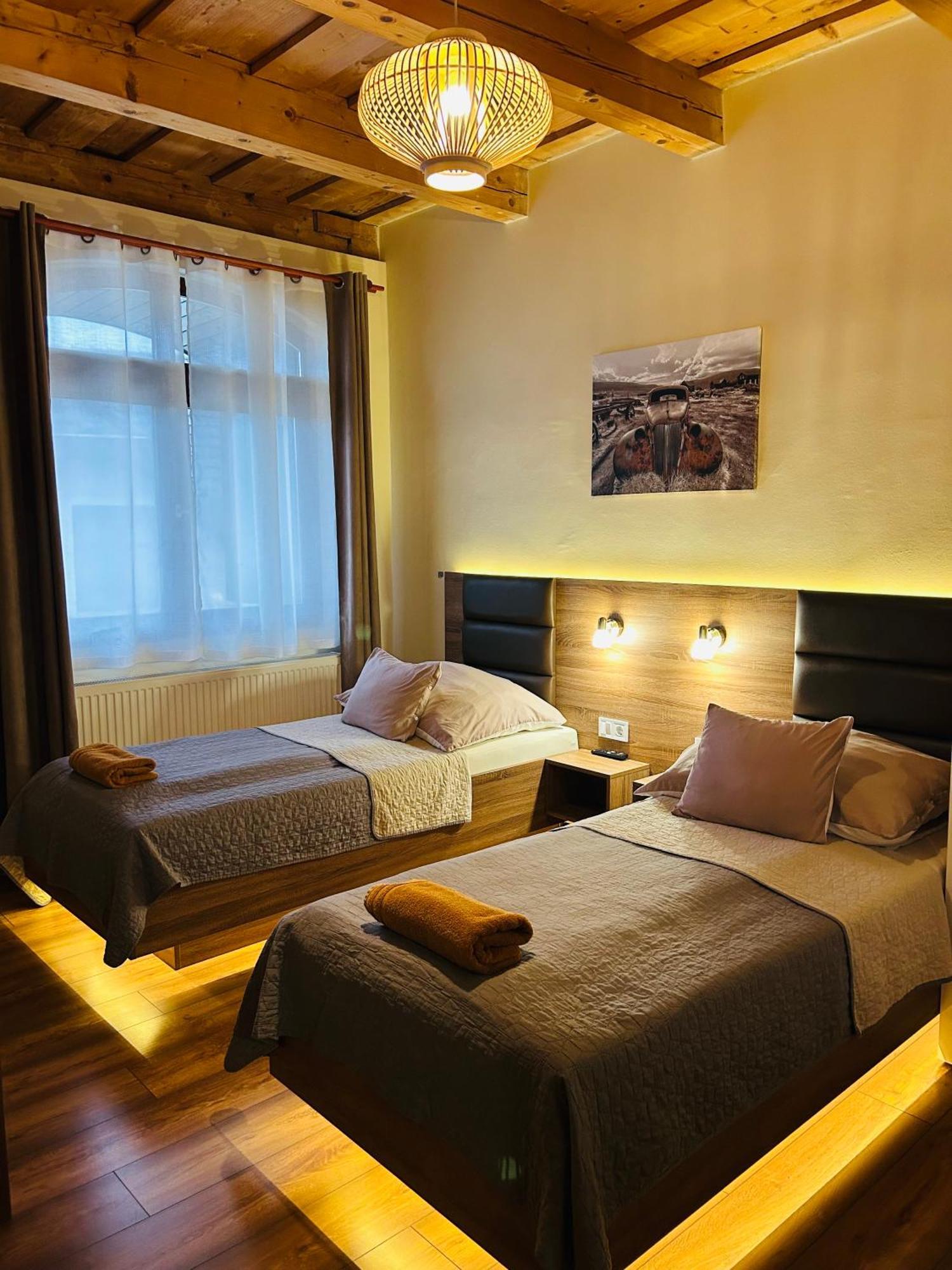 Harmonia Vendeghaz Hotel Miskolc Exterior photo